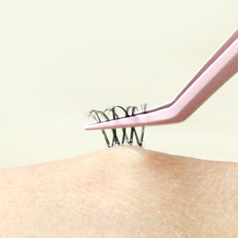 Wink & Go Press-on lashes